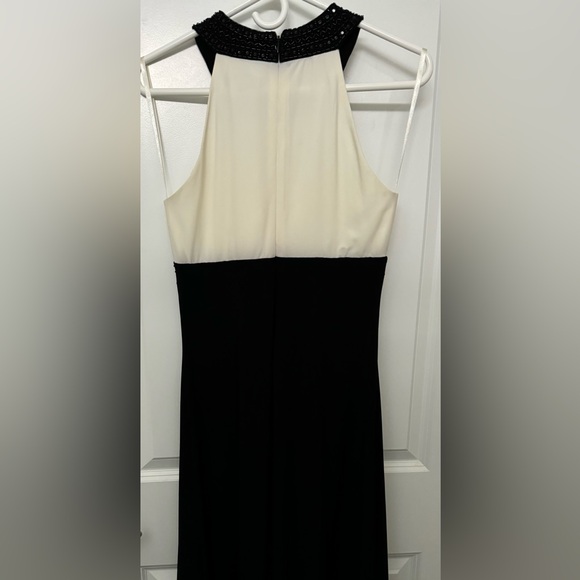 LAST CHANCE! Jessica Howard halter keyhole formal dress, beads & sequins, size 8 - Picture 2 of 14